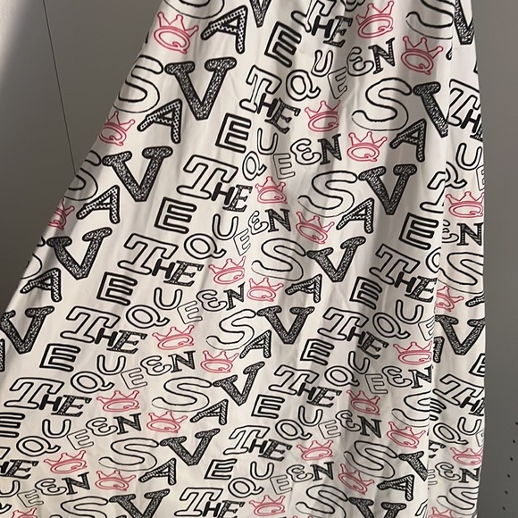 Save the Queen Beach Halter Dress - Picture 2 of 3